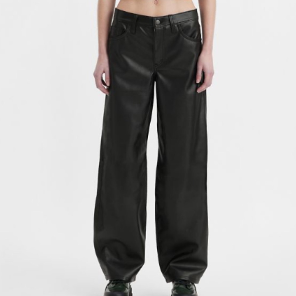 Levi’s FAUX LEATHER BAGGY DAD WOMEN'S PANTS